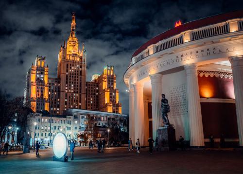 С 2020 года в конкурсе «Покажи Москву!» представлены более тысячи авторских экскурсий