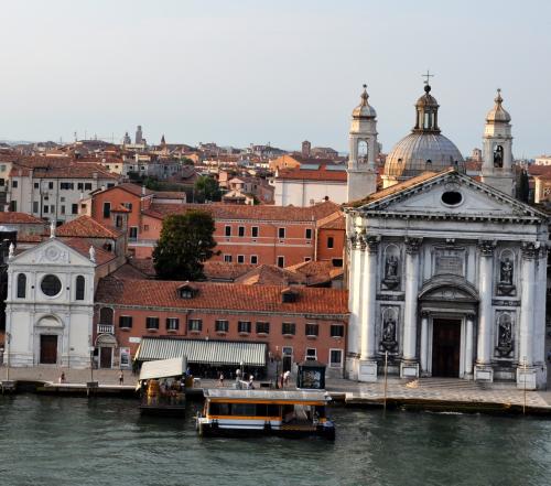 В Венеции отменили налог на въезд туристов минимум до конца года