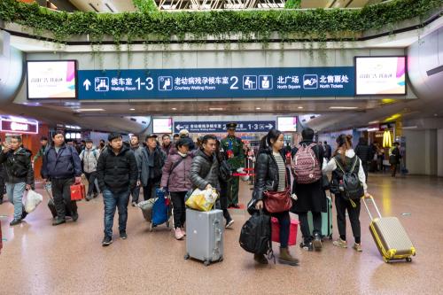 Во время весеннего фестиваля в Китае ожидается 407 миллионов железнодорожных рейсов