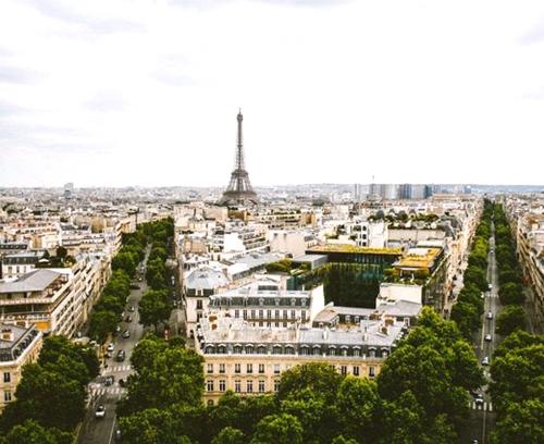 Во Франции принят план по восстановлению туризма