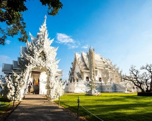 Туристическую TR визу в Таиланд можно получить при наличии ~$700 на счете в банке  