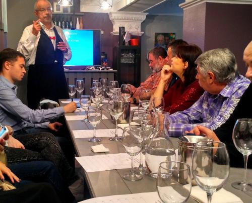 Московские винные эксперты вслепую оценили вина России, получившие награды Mundus Vini 