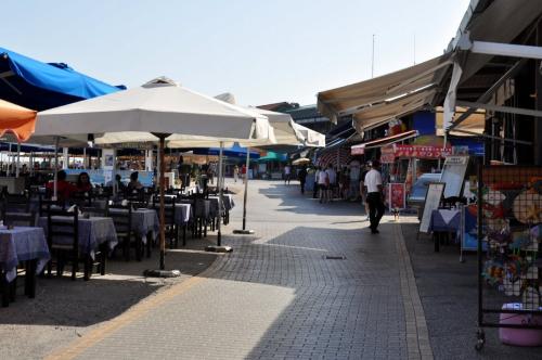 На Кипре снова ограничивают работу ресторанов и других мест отдыха