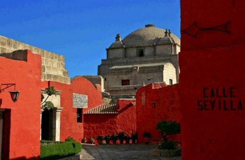 Монастырь Санта Каталина в Арекипе вновь откроется для туристов 