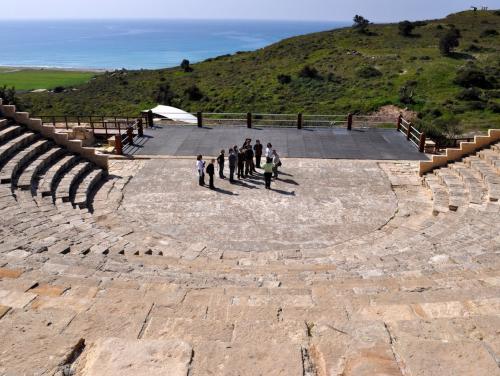 Невакцинированным и не переболевшим туристам на Кипре придётся сдавать ПЦР-тесты каждые 3 дня
