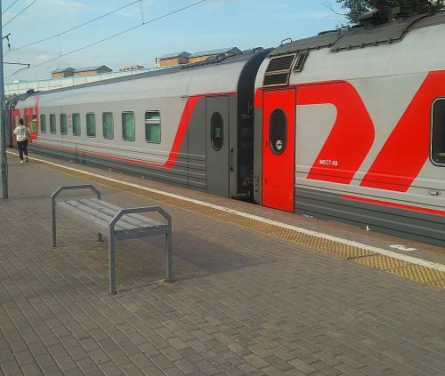 Куда россияне путешествовали на поездах летом и сколько платили за билеты