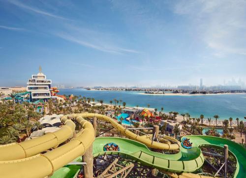 Atlantis Aquaventure Dubai стал одним из самых больших аквапарков планеты