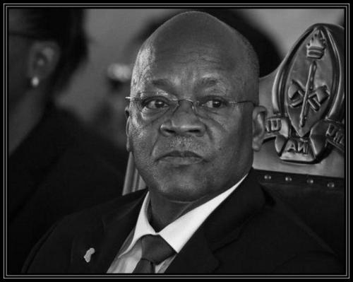 Президент Танзании, призывавший молитвой бороться с «дьяволом-коронавирусом», скончался от коронавируса