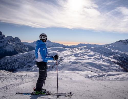 Трентино: ски-альпинизм, фрирайд, драй-тулинг и полеты над заснеженными пейзажами