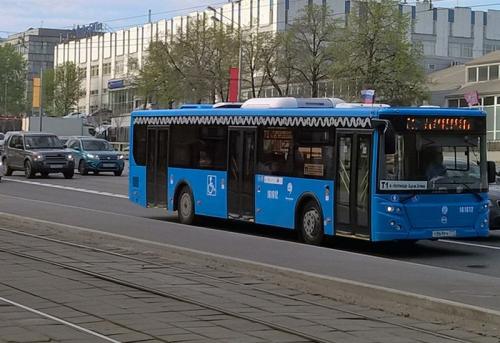 С автобуса на автобус или трамвай в Москве теперь можно пересесть бесплатно