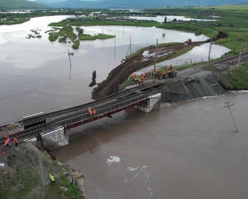 Движение на мосту Транссибирской магистрали восстановлено