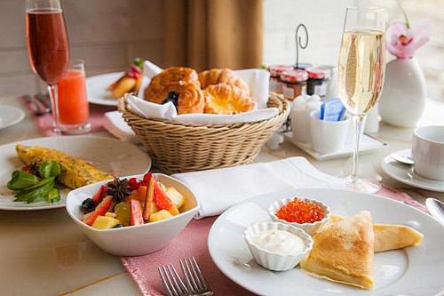 Гастрономический фестиваль «Новогодний московский завтрак»: спецпредложение доступно в 350 ресторанах