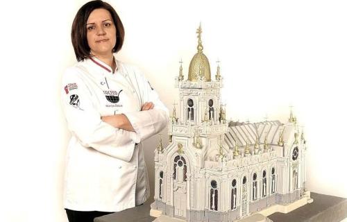Шеф-повар Мария Озтюрк создала из помадки образ Богородицы