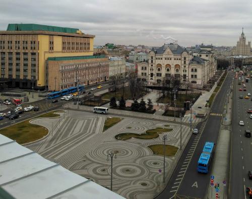 Москва пешком: жители столицы рассказали о своем отношении к прогулкам