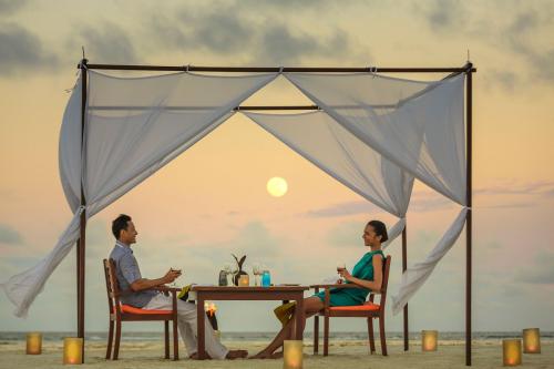 Курорты сети Angsana на Мальдивах ежедневно доплачивают туристам за отдых 