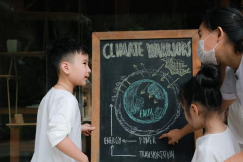 Юные витязи климатических состязаний оттачивают навыки экологичных инициатив на курортах Six Senses