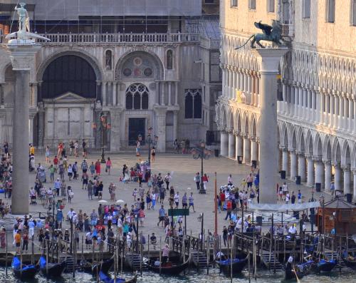Туристический налог в Венеции пока решили не вводить