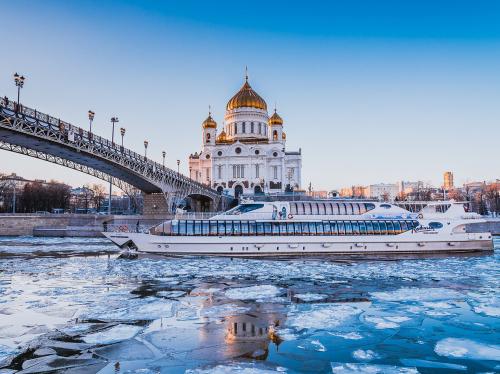Radisson Slavyanskaya снова дарит гостям круиз по Москве-реке