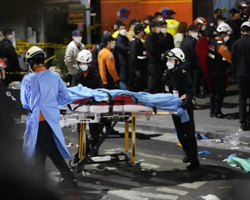 Погибли 4 россиянки при давке на Хэллоуине в Сеуле