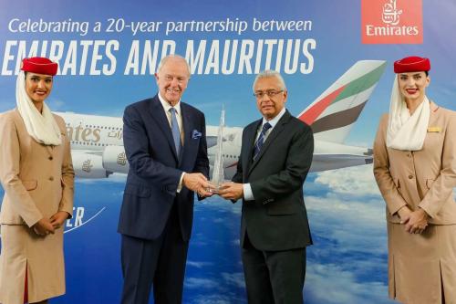 «Эмирейтс» отмечает 20-летие успешного партнерства с Маврикием 