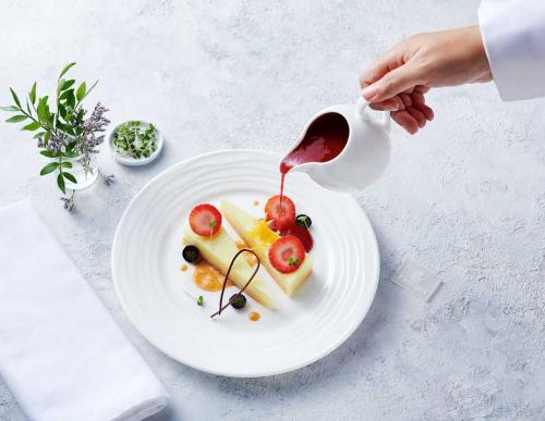 «Эмирейтс» отметила рост популярности веганских блюд на 154% за год