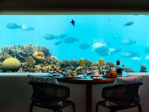 Исследуйте невероятный подводный мир Индийского океана  на мальдивском курорте Huvafen Fushi