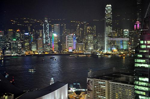 Ночную жизнь туристов в Гонконге частично оплатят местные власти