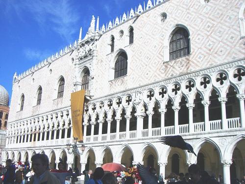 Венеция устала от туристов
