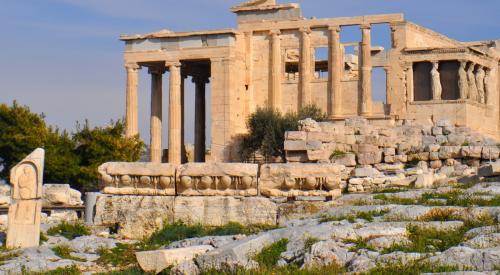 В Афинах закрыли Акрополь с 12:00 до 17:30