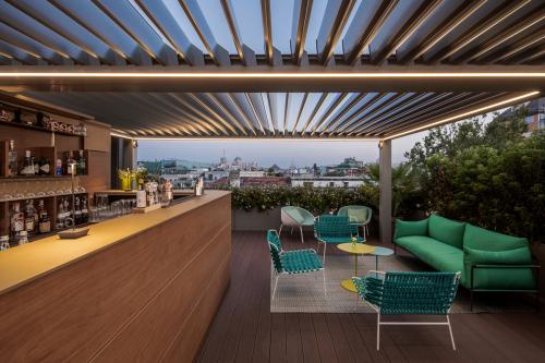 Открытие панорамного  бара  Rooftop by Sadler на крыше отеля Casa Baglioni 