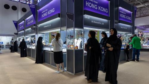 В Шардже пройдёт 52-я выставка часов и драгоценностей Ближнего Востока 