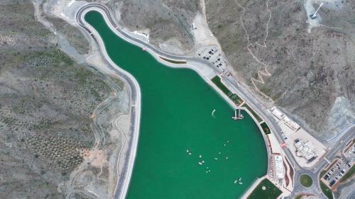 В Шардже появилась новая зона отдыха на озере Аль Хефайя