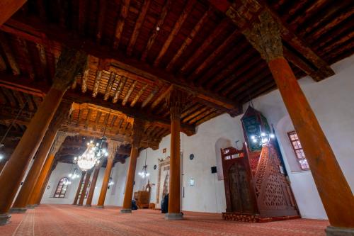 Деревянные гипостильные мечети