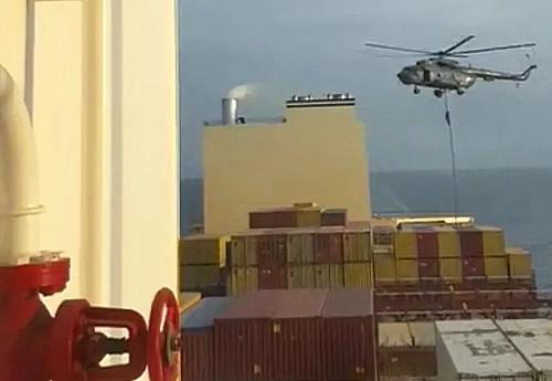Спецназом Ирана захвачено судно MSC ARIES, в экипаже которого есть россияне