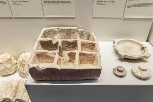 Коллекция Музея Израиля в Иерусалиме пополнилась редким древним и загадочным ящиком