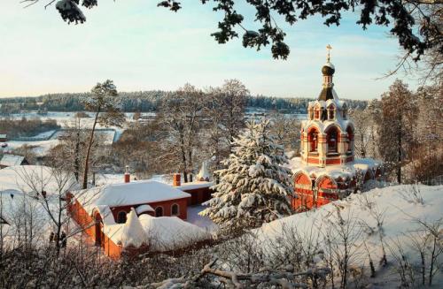 7 городов неподалеку от Москвы, где можно насладиться зимой