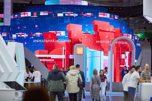 В пространстве Москвы на выставке «Россия» знаменитости расскажут о развитии образования