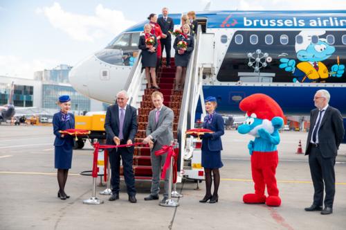 День Бельгии в Шереметьево: первый рейс из Брюсселя на «Аэросмурфе»