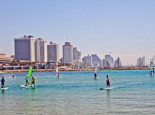 images/2020/Sept.2020/01/Tel_Aviv__Surfing_Dana_Friedlander_IMOT.jpg