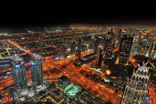 images/2021/Dec2021/03/Dubai_night_birds_eye_view.jpg