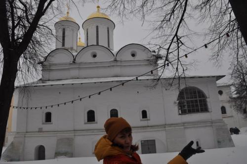 На перепутье сказочных дорог